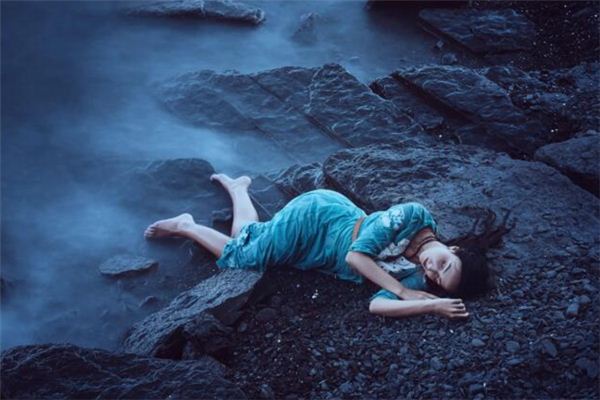 What does it mean to dream of carrying a dead person? What does it mean to dream of carrying a dead person?