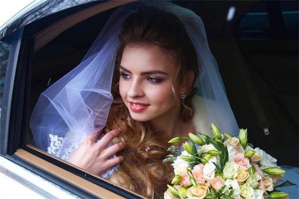 Dreaming of the bride and groom