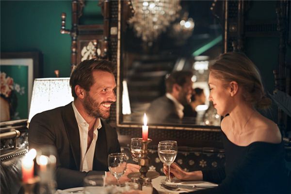 I dreamed that someone invited me to dinner I dreamed that someone invited me to dinner