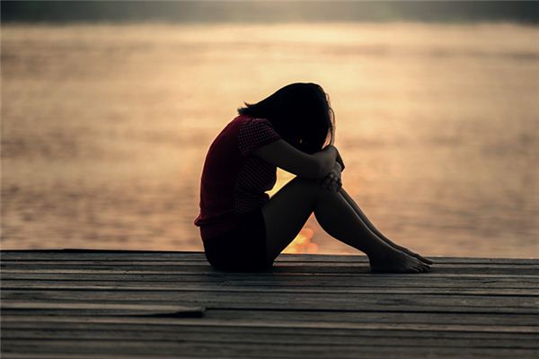 What does it mean to dream of being sad? What does it mean to dream of being sad?