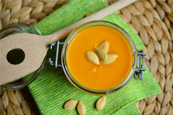 What does it mean to dream of drinking soup?