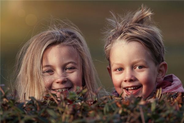 What does it mean to dream of laughing? What does it mean to dream of laughing?