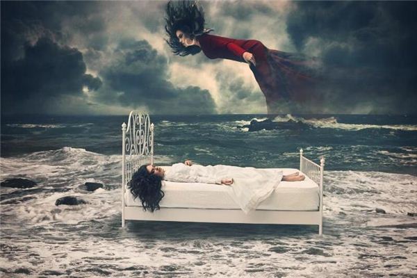 Dreaming of being unable to move your body