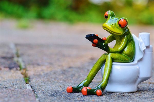 What does it mean to dream of a woman urinating? What does it mean to dream of a woman urinating?