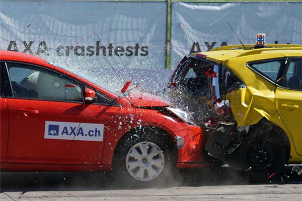 What does it mean to dream of a car accident scene? What does it mean to dream of a car accident scene?