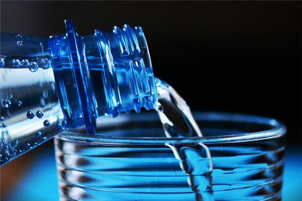 What does it mean to dream of looking for water to drink? What does it mean to dream of looking for water to drink?