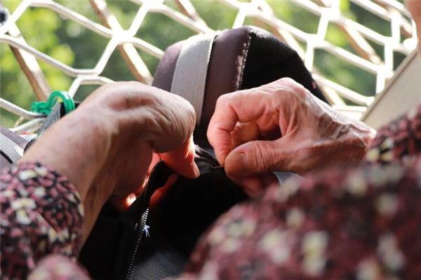 What does it mean to dream of mending? What does it mean to dream of mending?