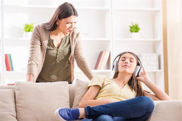 Dreaming of reprimanding the younger generation