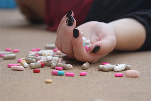 What does it mean to dream of a colleague committing suicide? What does it mean to dream of a colleague committing suicide?