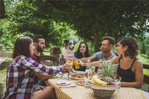 Dreaming of a dinner party Dreaming of a dinner party