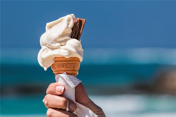 What does it mean to dream of eating ice cream? What does it mean to dream of eating ice cream?