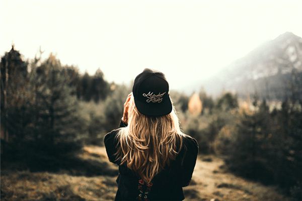 What does it mean to dream of looking for someone? What does it mean to dream of looking for someone?