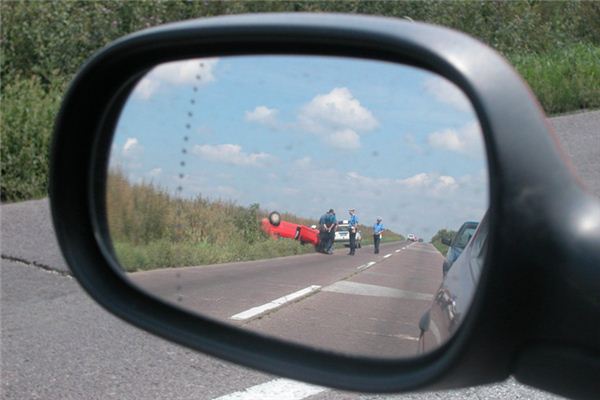 What does it mean to dream of a car accident? What does it mean to dream of a car accident?