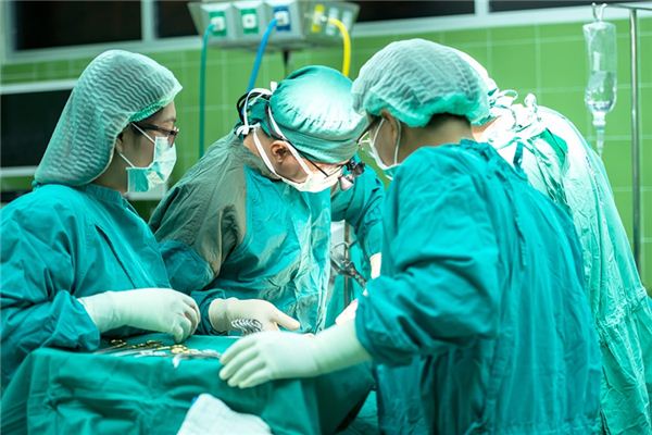 What does it mean to dream about having surgery? What does it mean to dream about having surgery?