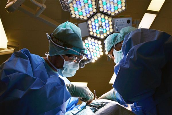 What does it mean to dream of going to see a doctor? What does it mean to dream of going to see a doctor?