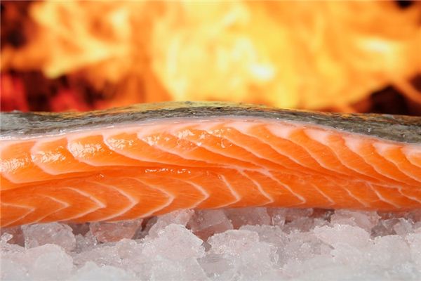 What does it mean to dream of eating raw fish? What does it mean to dream of eating raw fish?