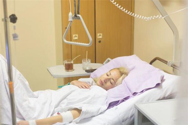 What does it mean to dream of receiving an IV drip? What does it mean to dream of receiving an IV drip?