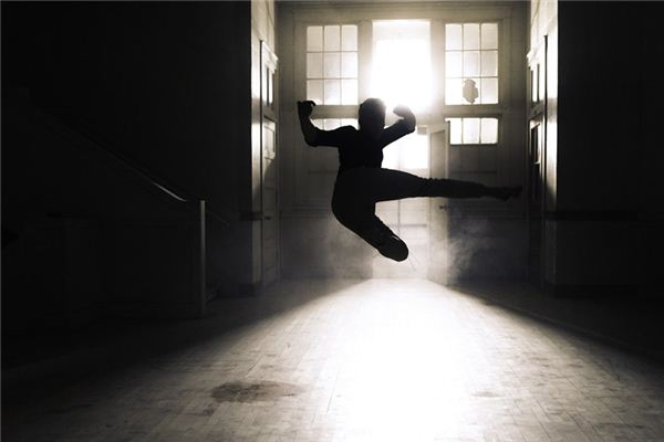 What does it mean to dream of kicking and hitting? What does it mean to dream of kicking and hitting?