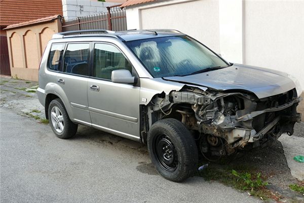 What does it mean to dream of a damaged car? What does it mean to dream of a damaged car?