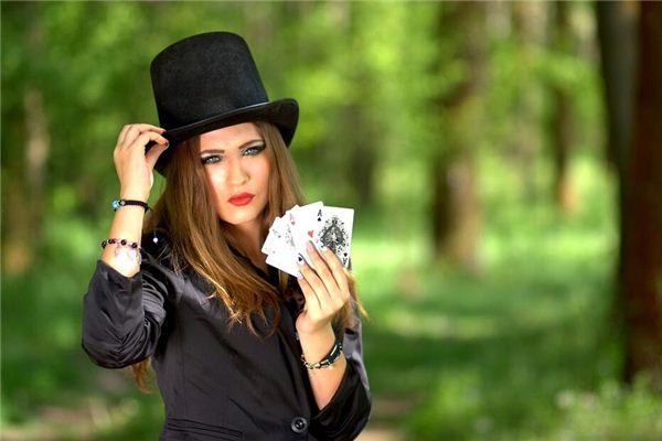 Dreaming of a magic show and performing magic tricks