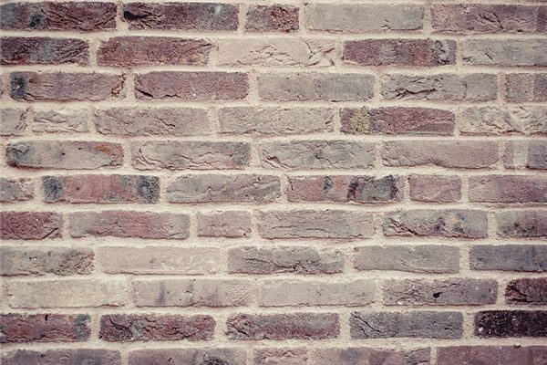 What does it mean to dream of climbing over a wall? What does it mean to dream of climbing over a wall?