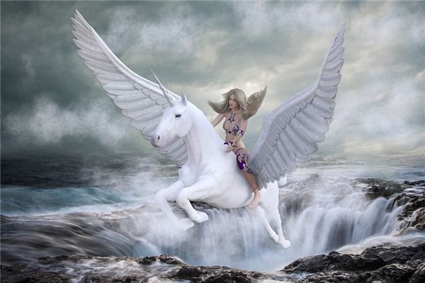 What does it mean to dream of riding a flying horse? What does it mean to dream of riding a flying horse?
