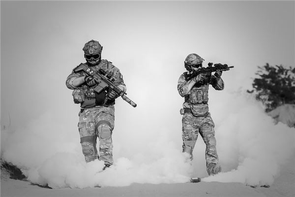 What does it mean to dream of a gunfight? What does it mean to dream of a gunfight?