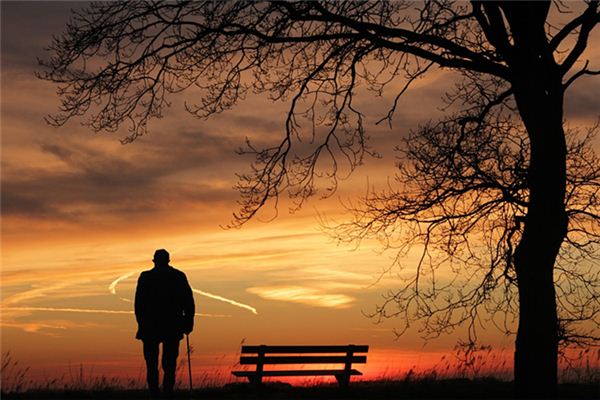 What does it mean to dream of becoming an old person? What does it mean to dream of becoming an old person?