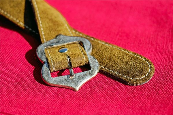 What does it mean to dream of a broken belt? What does it mean to dream of a broken belt?