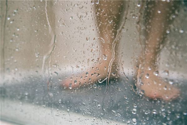 Dreaming of a steamy bathroom