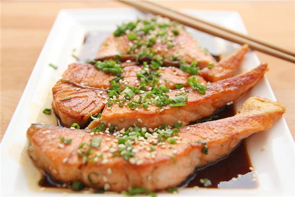 What does it mean to dream of others eating fish? What does it mean to dream of others eating fish?