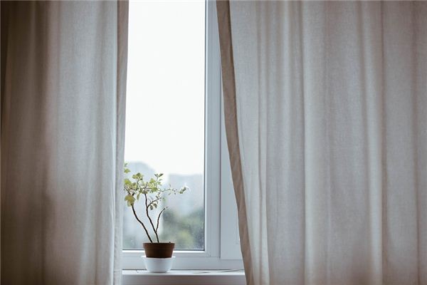What does it mean to dream of hanging curtains? What does it mean to dream of hanging curtains?