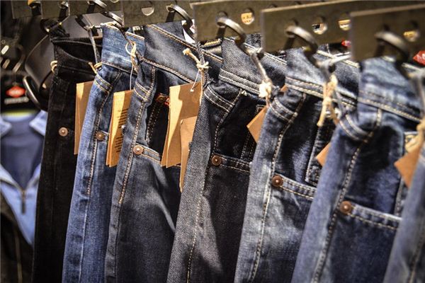 What does it mean to dream of buying pants? What does it mean to dream of buying pants?