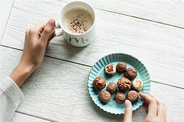 Dreaming of eating chocolate Dreaming of eating chocolate