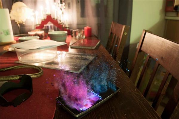 What does it mean to dream of your phone exploding? What does it mean to dream of your phone exploding?