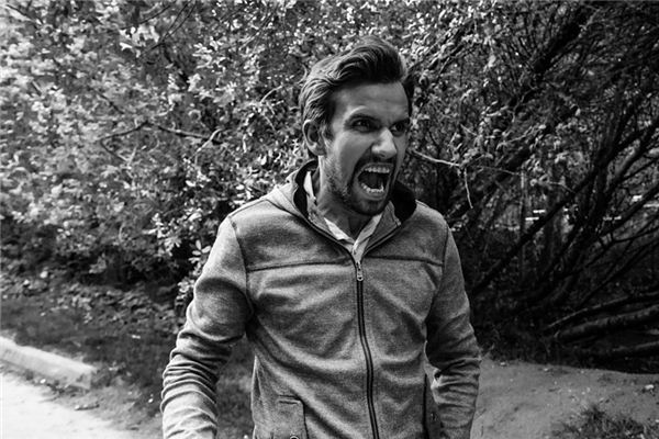 What does it mean to dream of being angry? What does it mean to dream of being angry?