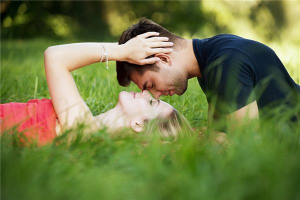 What does it mean to dream about love? What does it mean to dream about love?
