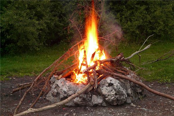 What does it mean to dream of firelight? What does it mean to dream of firelight?
