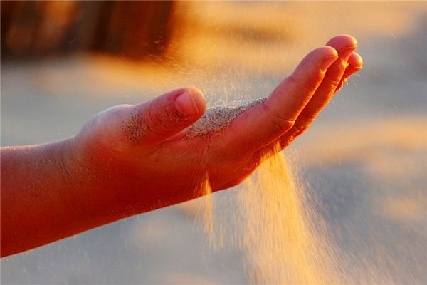 What does it mean to dream of dust? What does it mean to dream of dust?