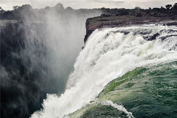 What does it mean to dream of a flood? What does it mean to dream of a flood?