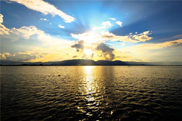 What does it mean to dream of clouds obscuring the sun? What does it mean to dream of clouds obscuring the sun?