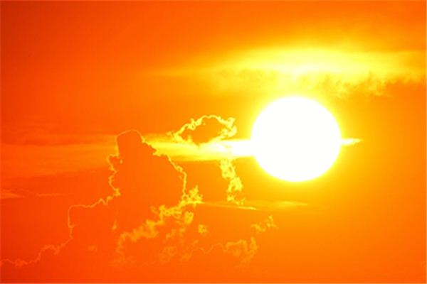 What does it mean to dream of the sun at its zenith? What does it mean to dream of the sun at its zenith?