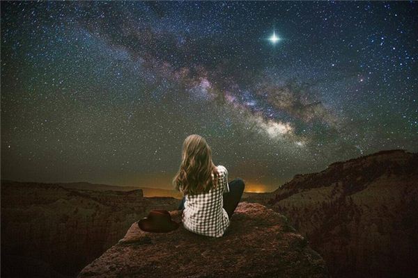 I dreamt that a bright star suddenly disappeared.