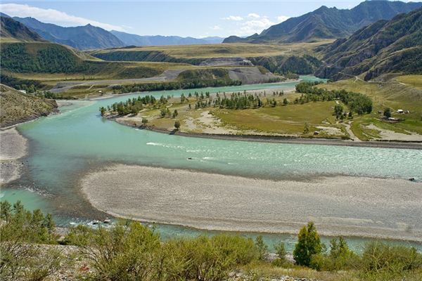 What does it mean to dream of rivers and lakes?