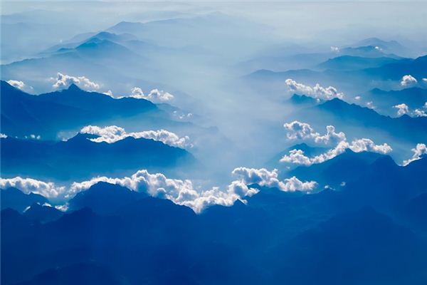What does it mean to dream of the blue sky?