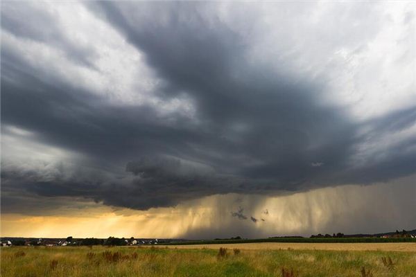 Dreaming of thunder and lightning