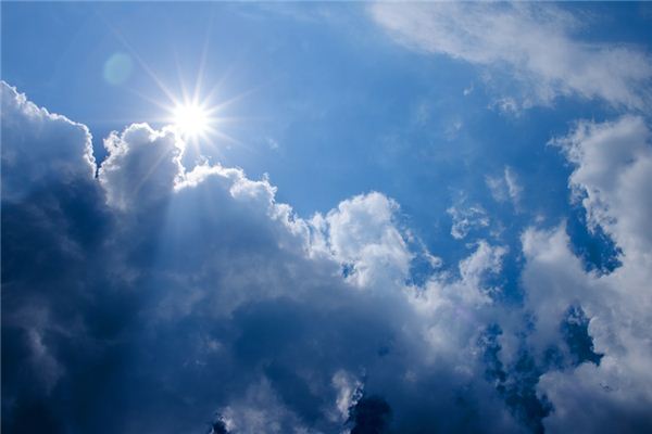 What does it mean to dream of the sun at its zenith? What does it mean to dream of the sun at its zenith?