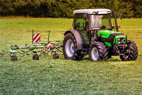 What does it mean to dream of tilling land? What does it mean to dream of tilling land?