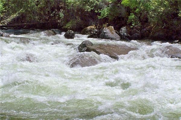 What does it mean to dream of river water? What does it mean to dream of river water?