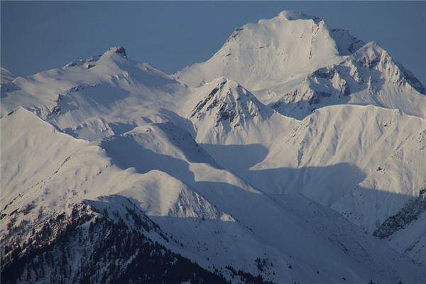 What does it mean to dream of mountain peaks? What does it mean to dream of mountain peaks?